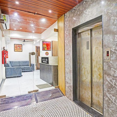 Super Hotel O Althan Formerly Hotel Niraant スーラト エクステリア 写真