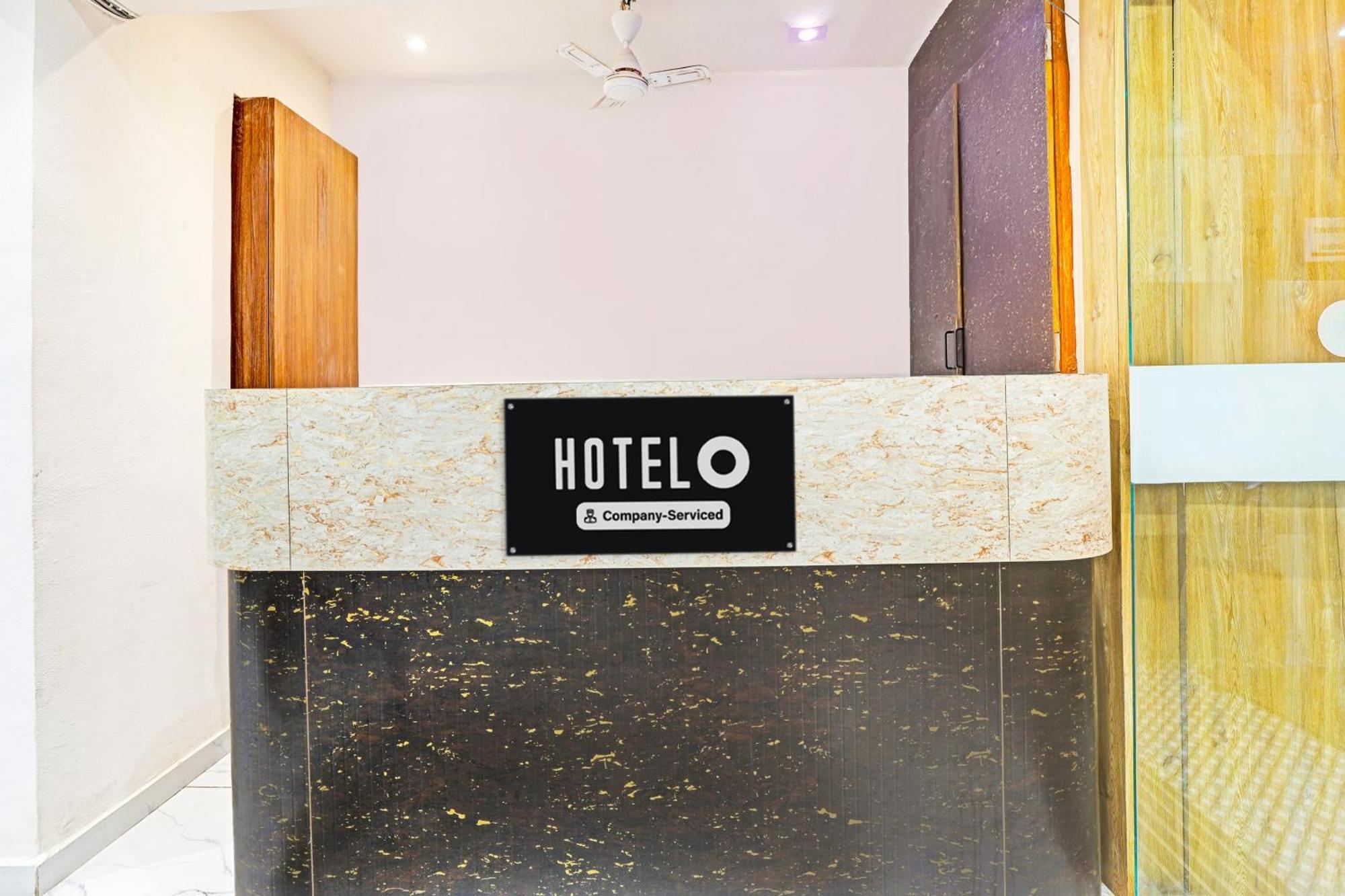 Super Hotel O Althan Formerly Hotel Niraant スーラト エクステリア 写真